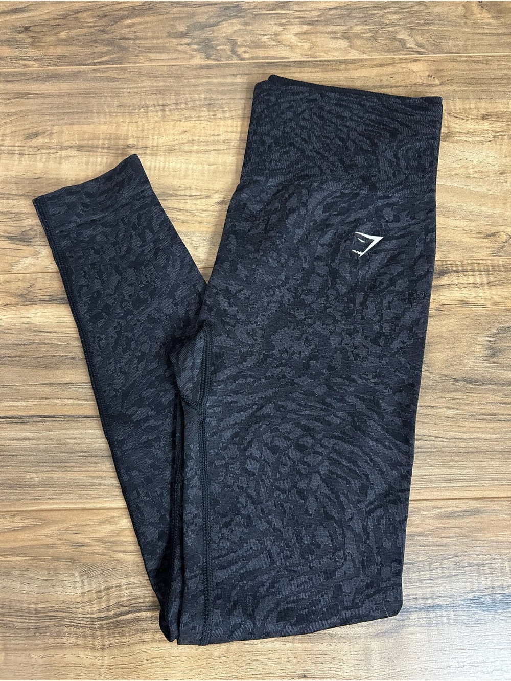 gymshark adapt leggings w/ butt scrunch
